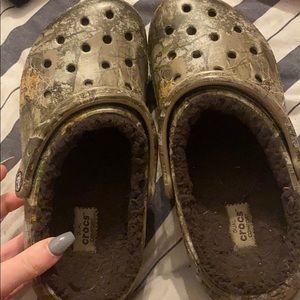 crocs